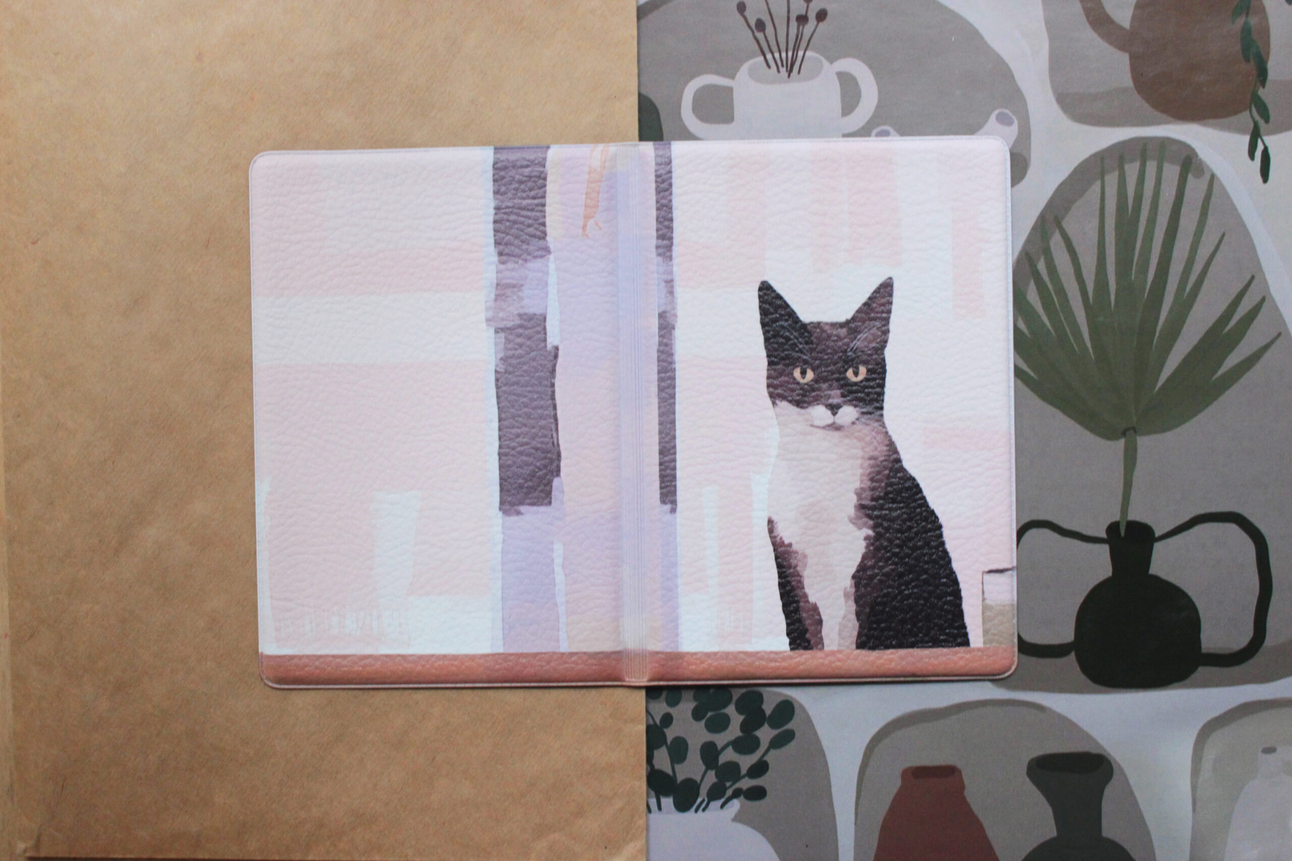 Обложка на паспорт «Чёрный кот» DARI — изображение 2