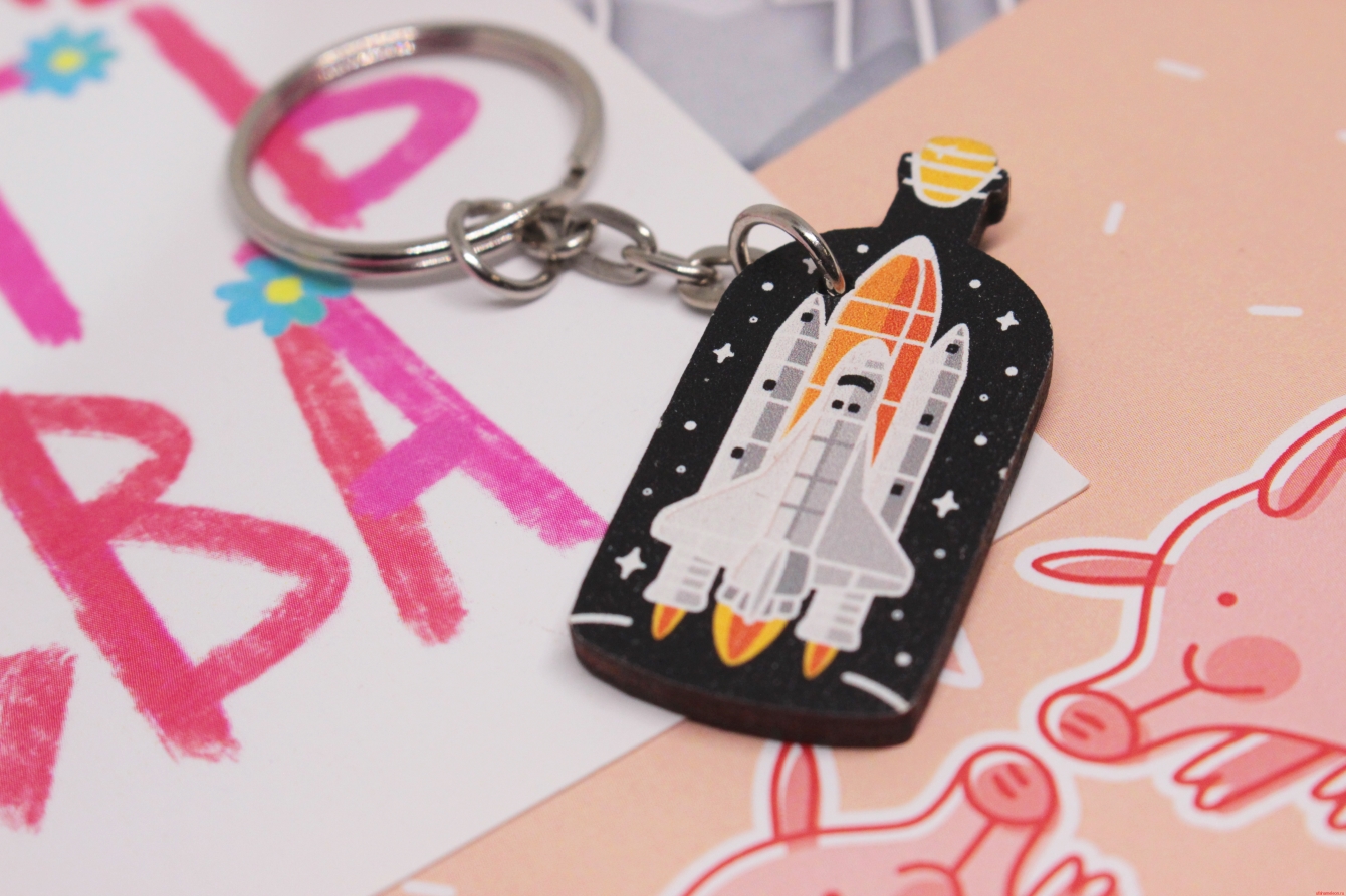 Брелок деревянный "Ракета" — изображение 2