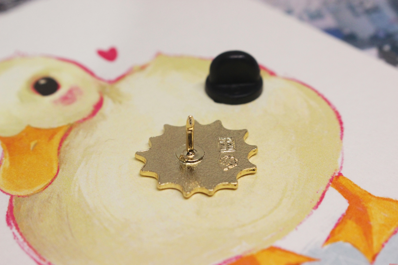 Металлический пин "Счастливое солнышко" — изображение 2