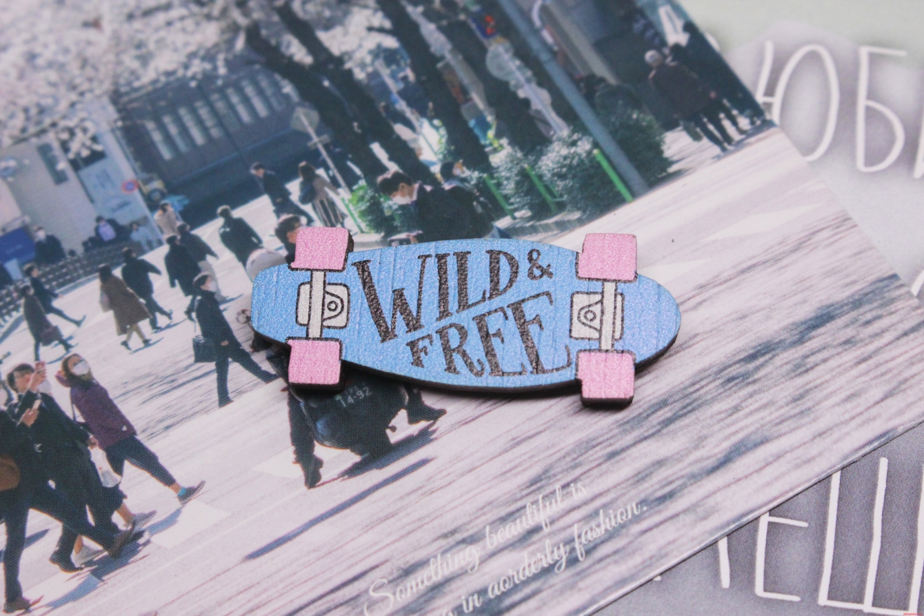 Брошка деревянная “Скейт” — изображение 2