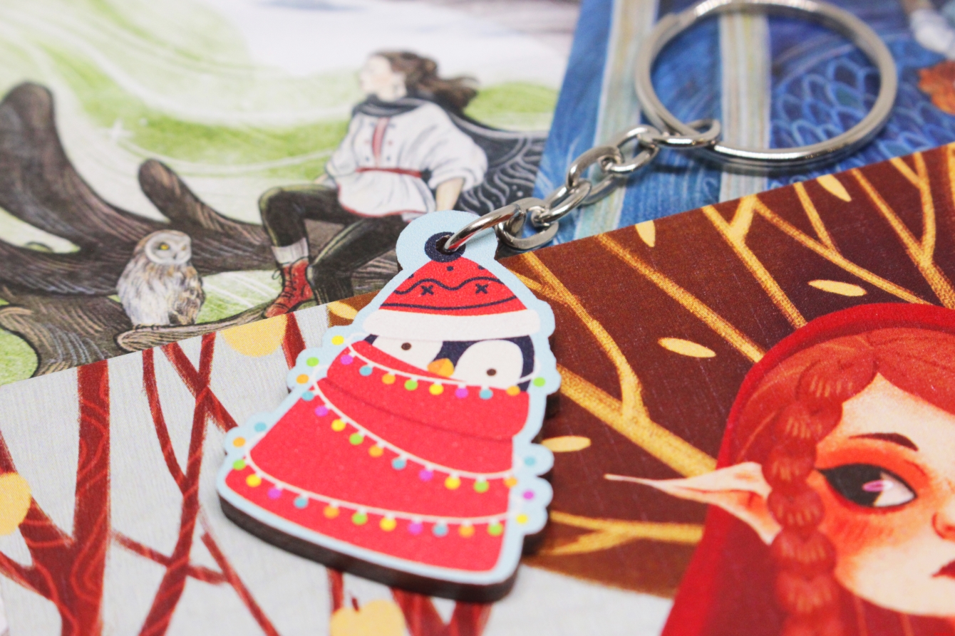 Брелок деревянный "Новогодний пингвин" — изображение 2