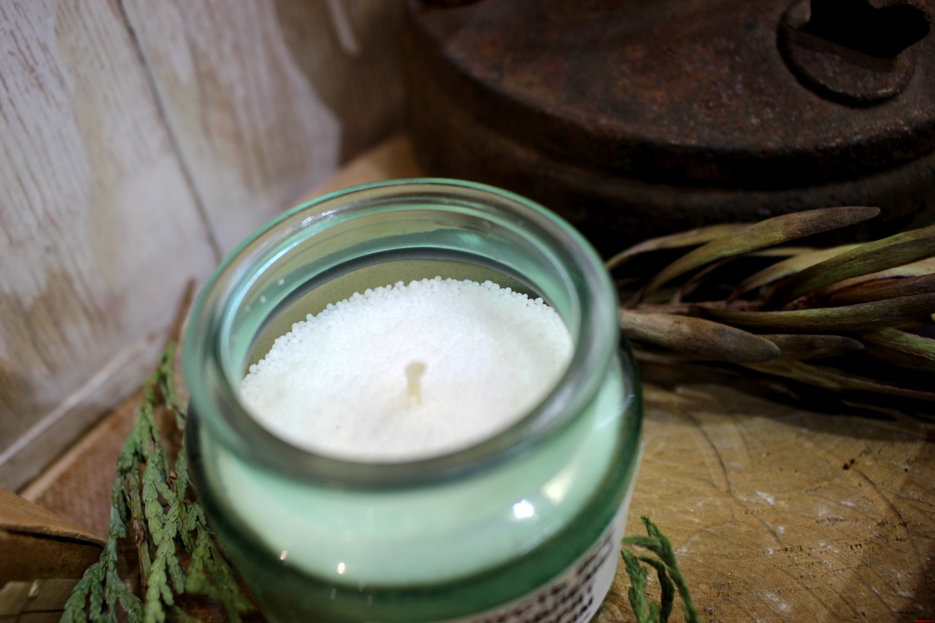 Насыпная соевая свеча в зелёном стекле в ассортименте — изображение 4